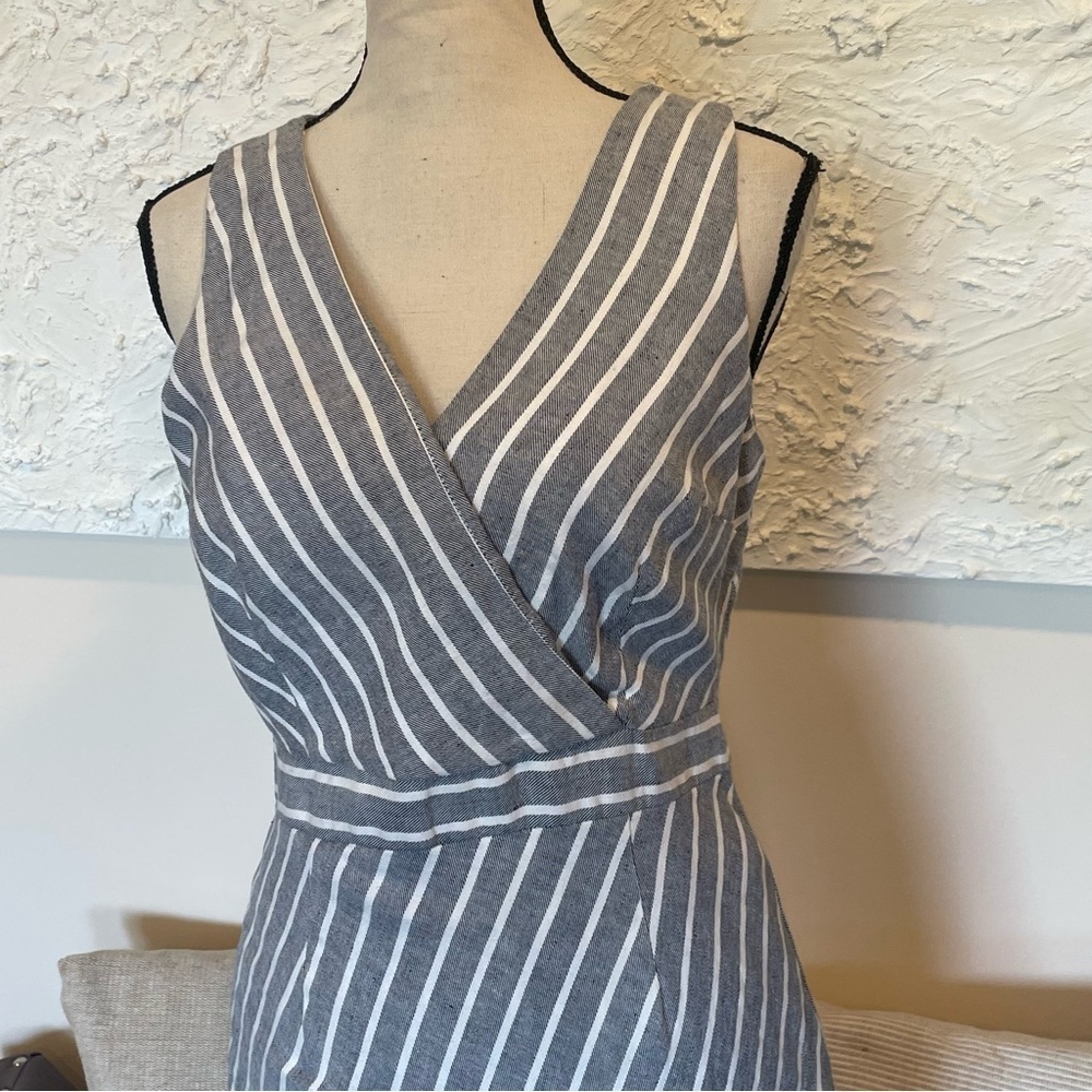 Banana Republic Dress Gray White Striped Linen Sleeveless Dress Women's Size 4 - Picture 3 of 9